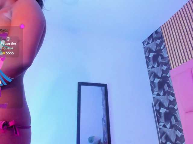 alice-rouusse's BongaCams show and profile