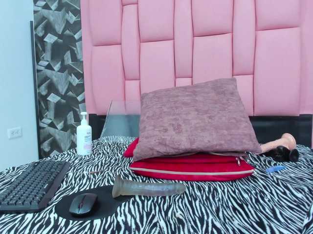 alice-rouusse from BongaCams