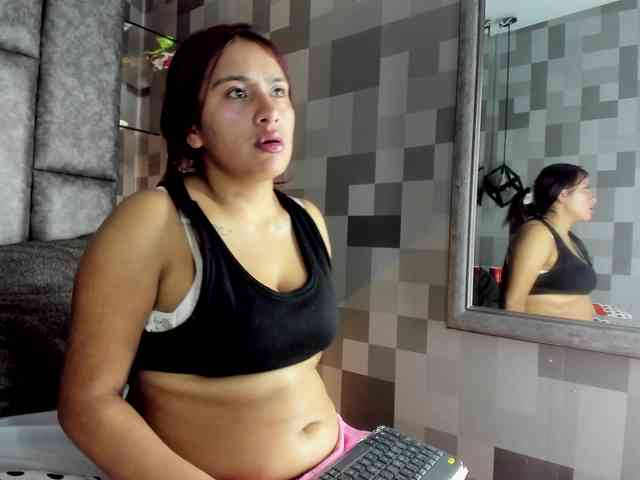 AlejandraEvans webcam