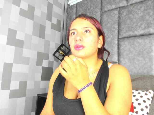 AlejandraEvans webcam