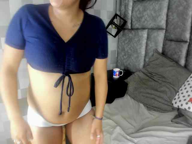 AlejandraEvans webcam