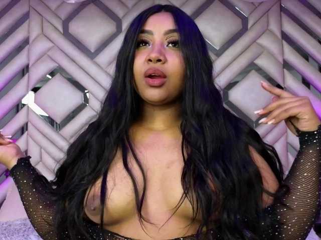  AmaraLuxe chat room