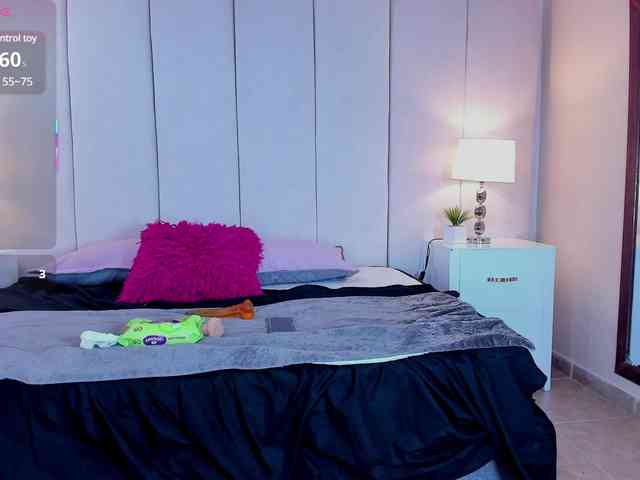 lizzyvelmont webcam