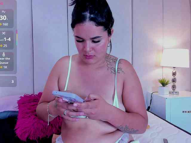 lizzyvelmont webcam
