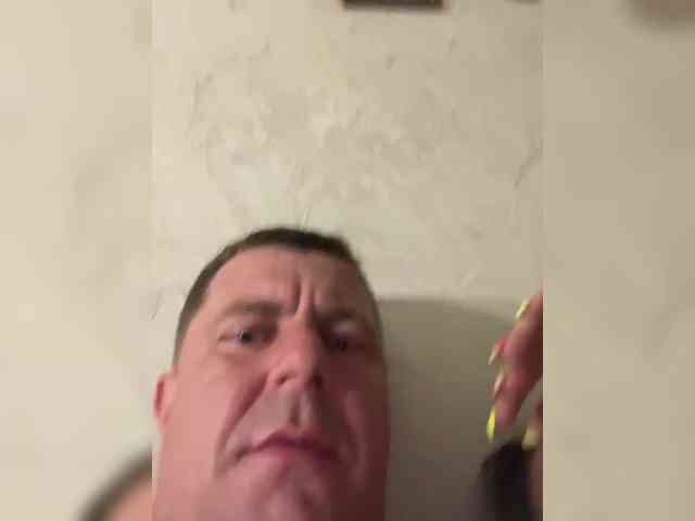 aleksa19901990 webcam