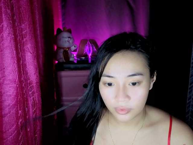 LovelyLeah23 webcam