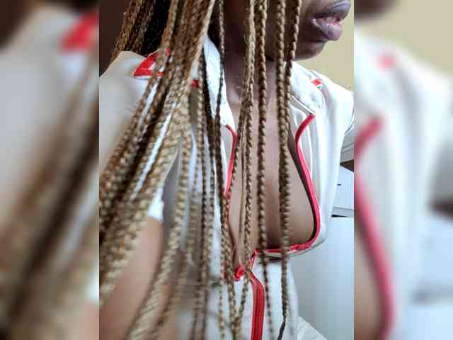 ScarlettDiorFoxx webcam