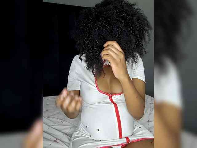 ScarlettDiorFoxx webcam