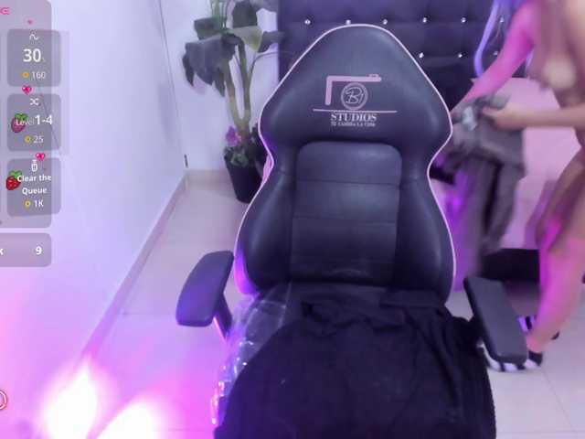 HANNI-TAY's BongaCams show and profile