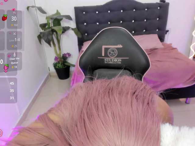 HANNI-TAY's BongaCams show and profile