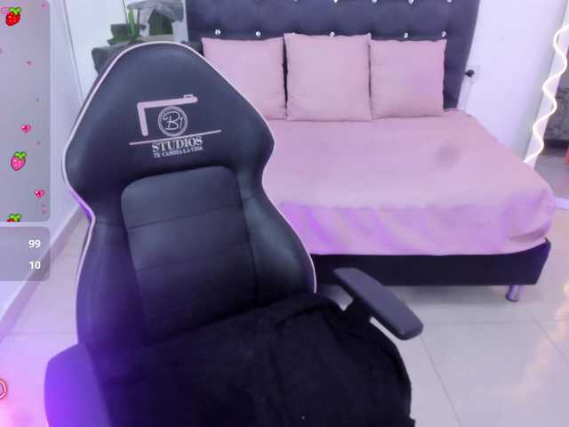 HANNI-TAY's BongaCams show and profile