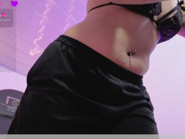 ZURY-TAY's BongaCams show and profile