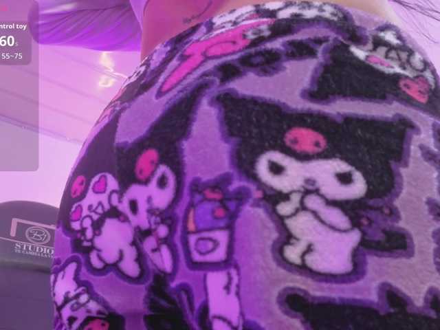 ZURY-TAY's BongaCams show and profile