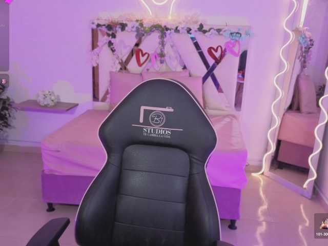 ZURY-TAY from BongaCams is Freechat