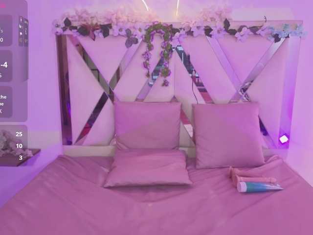 ZURY-TAY Live Cam on BongaCams