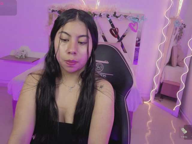 ZURY-TAY webcam bongacams model stream image