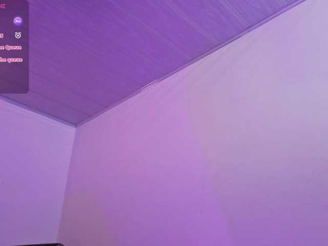 ZURY-TAY's BongaCams show and profile