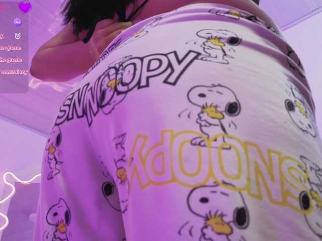 ZURY-TAY's BongaCams show and profile