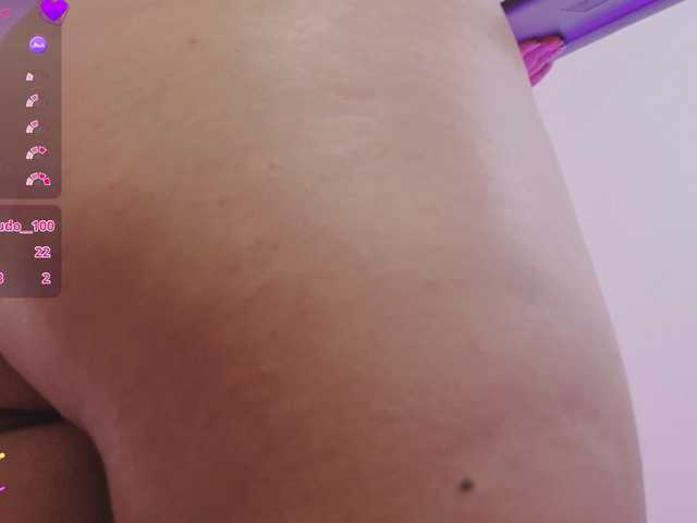 ZURY-TAY's BongaCams show and profile