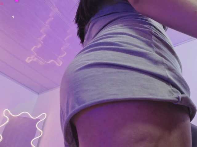 ZURY-TAY webcam bongacams model stream image