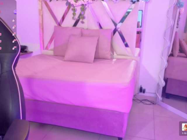 ZURY-TAY's BongaCams show and profile