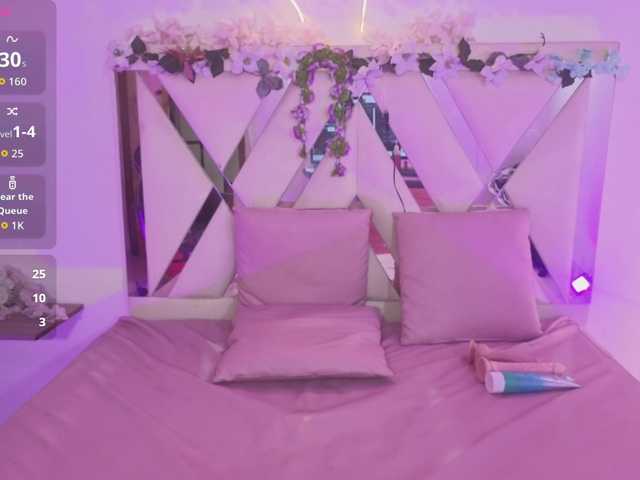 ZURY-TAY Live Cam on BongaCams