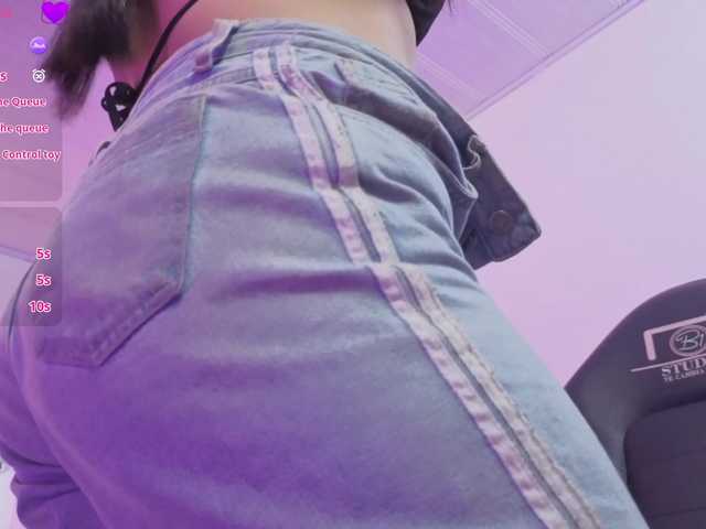 ZURY-TAY's BongaCams show and profile