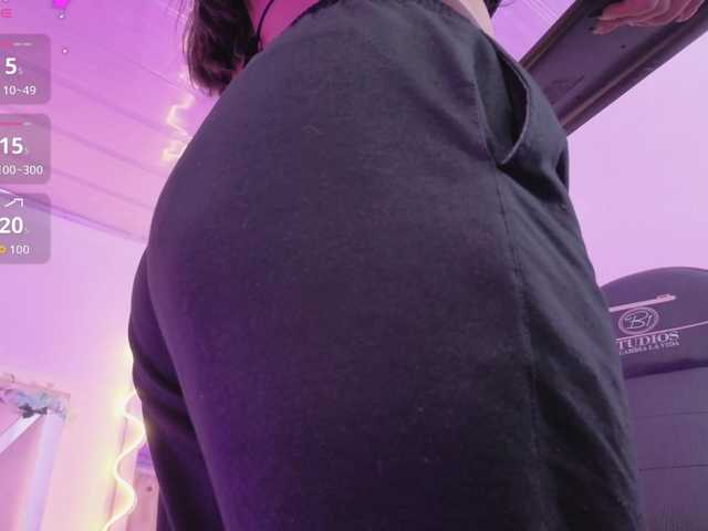 ZURY-TAY's BongaCams show and profile