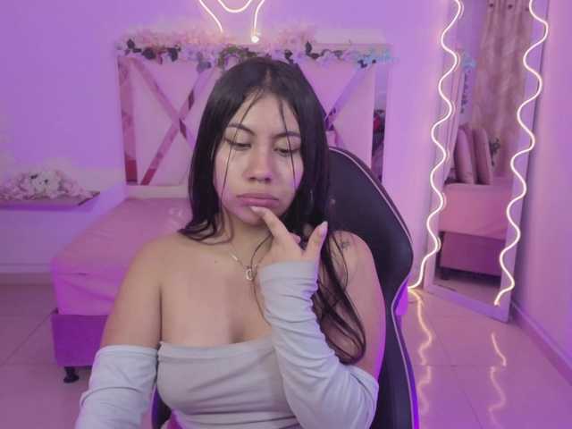 ZURY-TAY's BongaCams show and profile