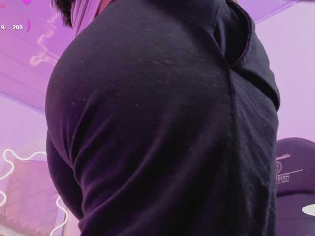 ZURY-TAY's BongaCams show and profile