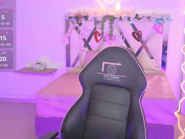  ZURY-TAY chat room