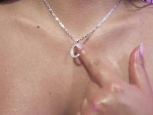 ZURY-TAY's BongaCams show and profile