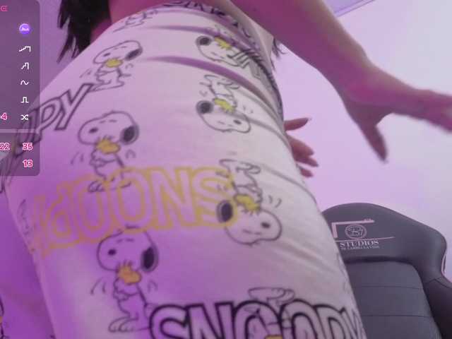 ZURY-TAY's BongaCams show and profile