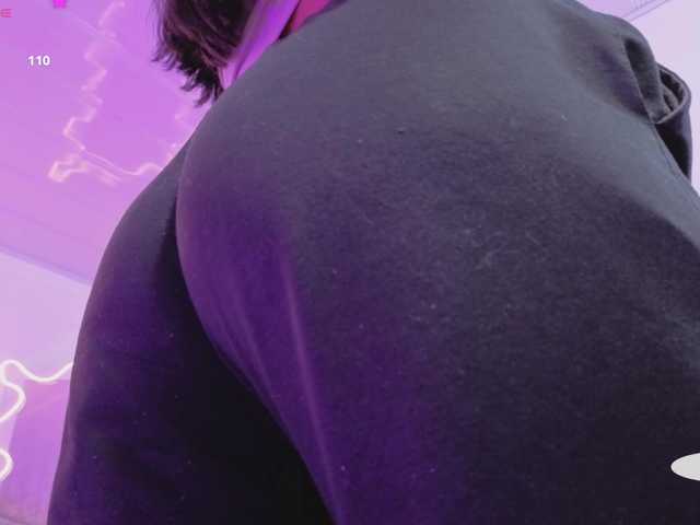 ZURY-TAY's BongaCams show and profile