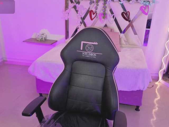 Watch BongaCams's ZURY-TAY ZURY-TAY from BongaCams