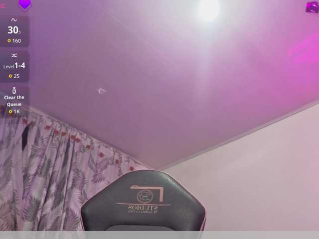 ZURY-TAY's BongaCams show and profile