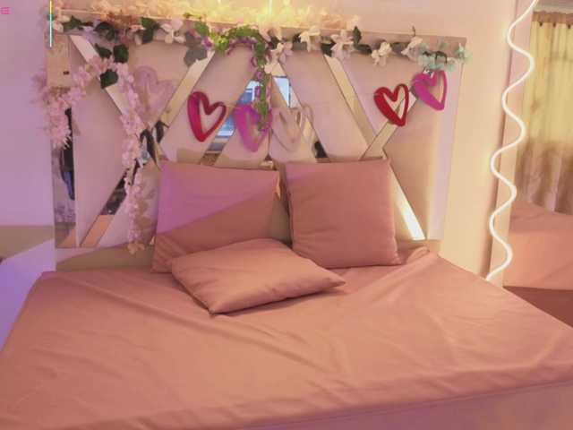 ZURY-TAY on BongaCams and RICams