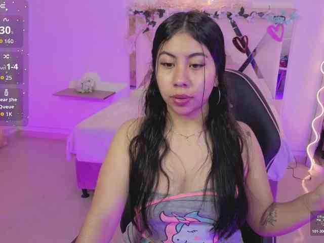 ZURY-TAY webcam