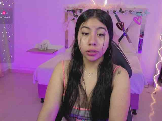 ZURY-TAY webcam