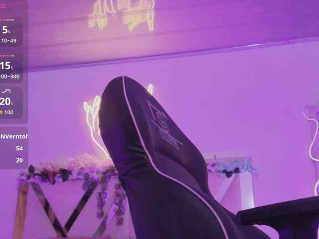 ZURY-TAY Live Webcam on BongaCams