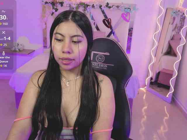 ZURY-TAY webcam