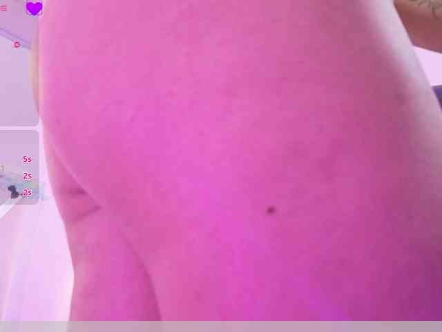 ZURY-TAY Live Webcam on BongaCams