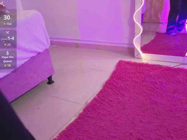 ZURY-TAY webcam