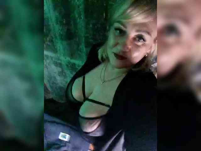 Pavuhi webcam