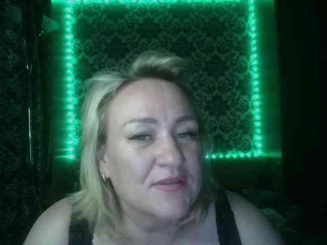 Pavuhi Live Webcam on BongaCams