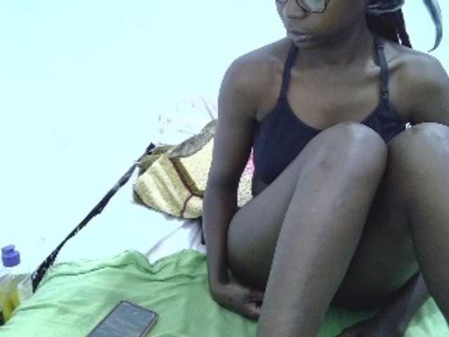 Preview of petitehotgirl