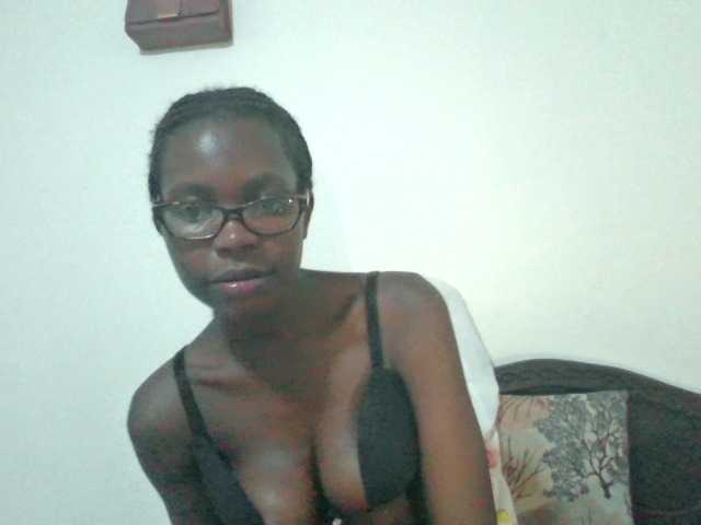  petitehotgirl chat room