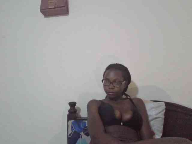 petitehotgirl