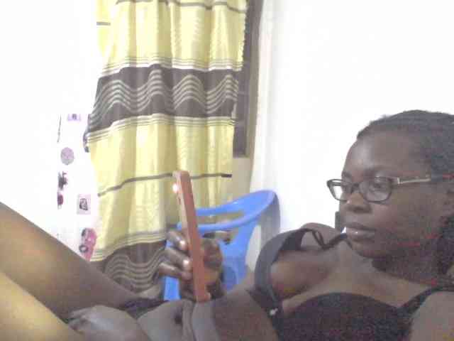 petitehotgirl webcam
