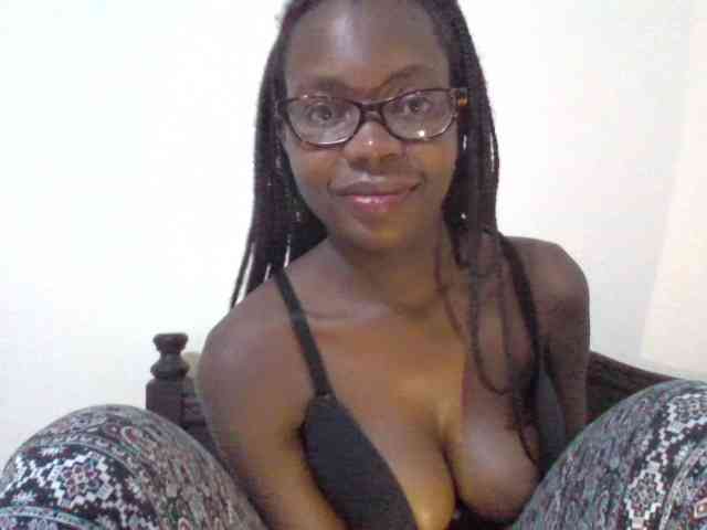 petitehotgirl webcam